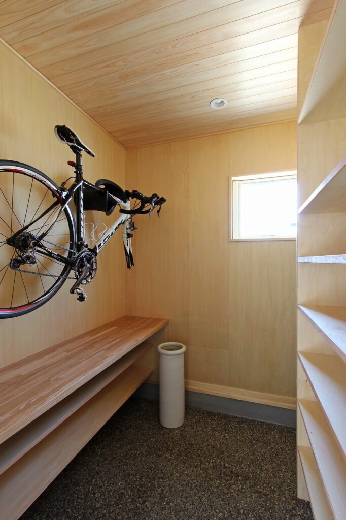 ３階建てのコンパクトハウス