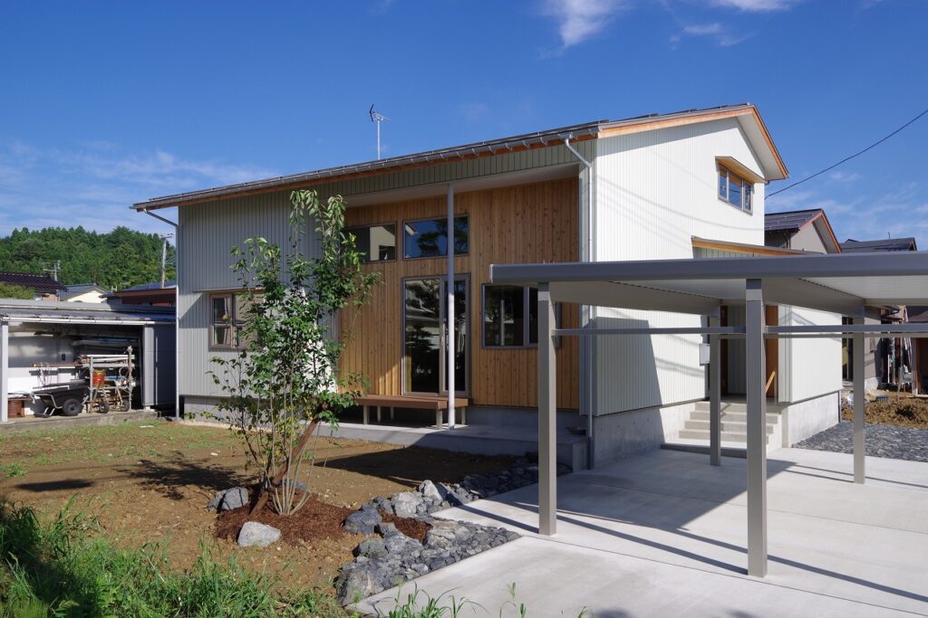 長岡市与板での見学会 イエライフ 小出建設