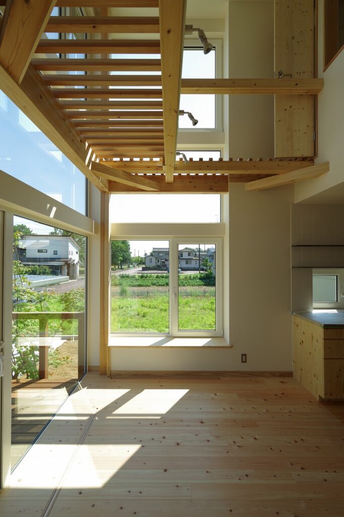 開放的な吹抜けの超高性能住宅