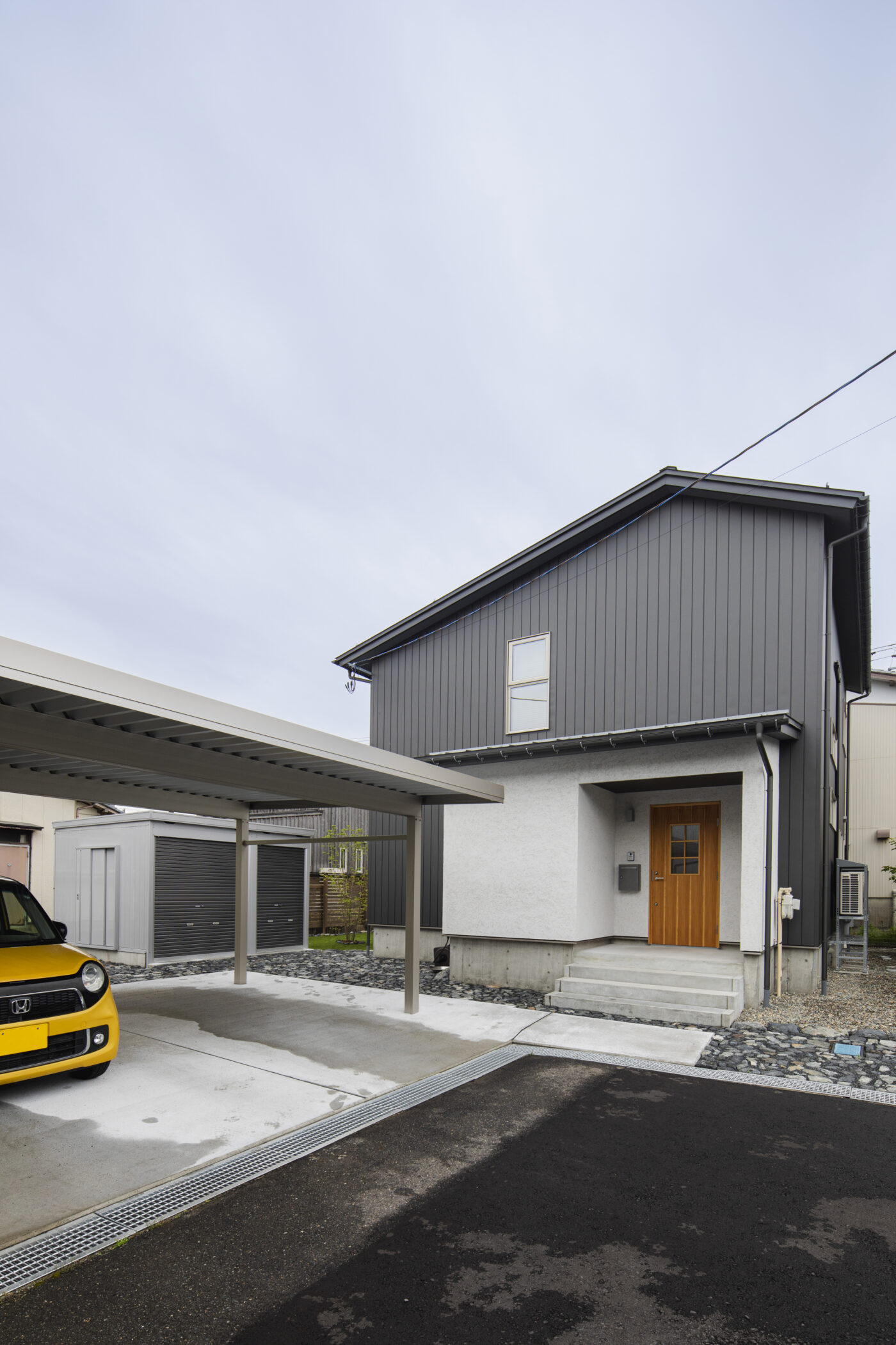 性能も、デザインも、夫婦で叶えた理想の住い