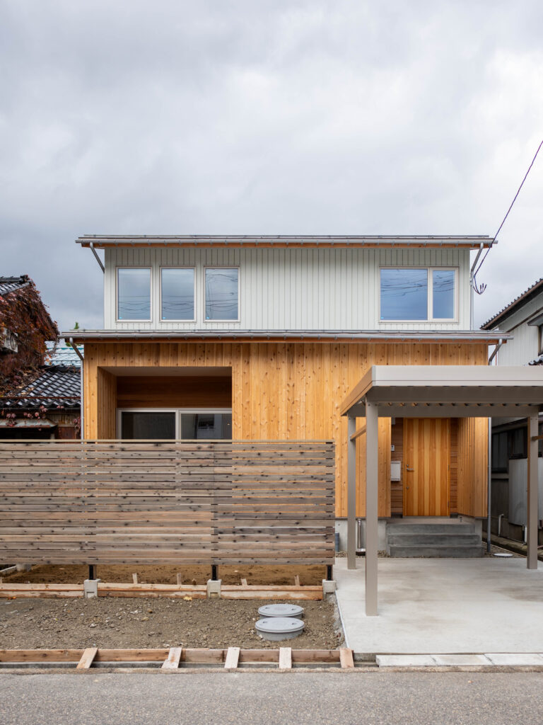 光と暮らす住まい