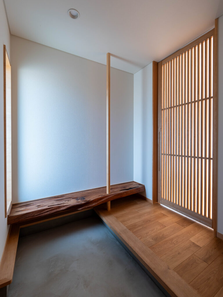 景色と暮らしをつなぐ、開放感と性能を両立した住まい